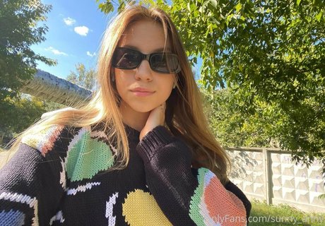 sunny anny star hd picture