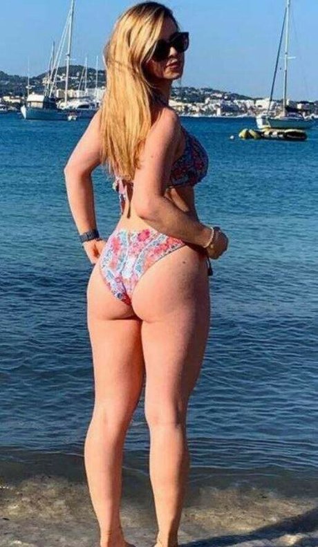 Scottish Murmurs ASMR model top galleries