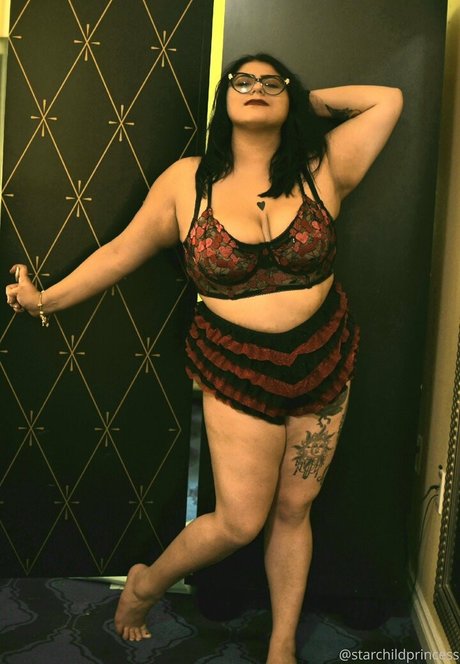 moodymusings model best gallery