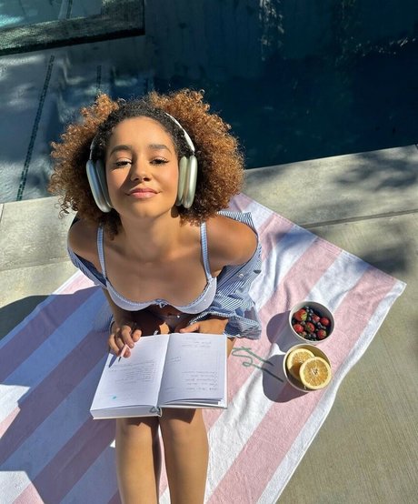 Lena Situations model erotic pictures