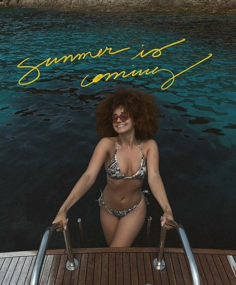 Lena Situations free model pic