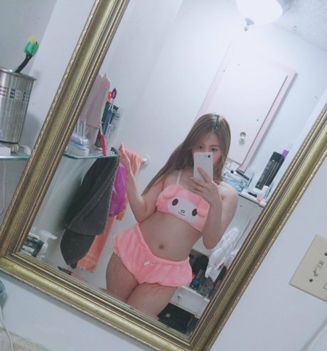 Lindychii adult model photos