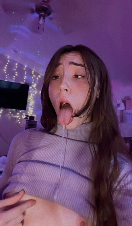 Tiana Blow naked pornstar picture