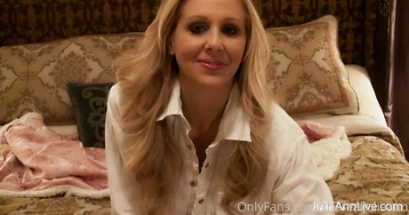 TheRealJuliaAnn hd star image