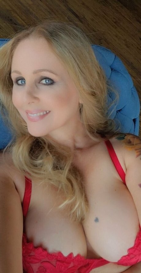 TheRealJuliaAnn pornstar hot galleries