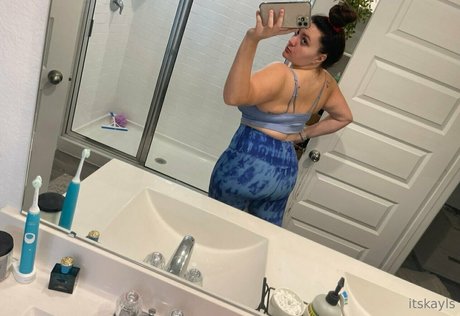 teen ladyboy onlyfans free sex img