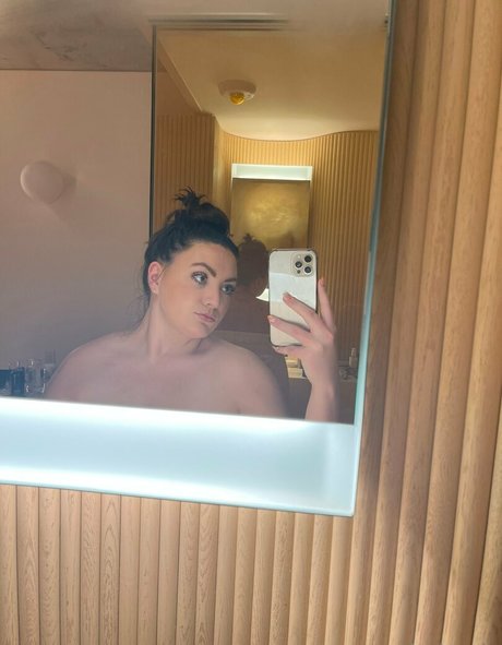 itskayls pornstar naked image