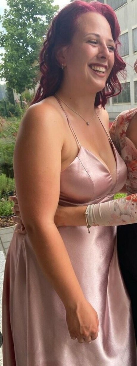 Pika Mikelj xxx model picture