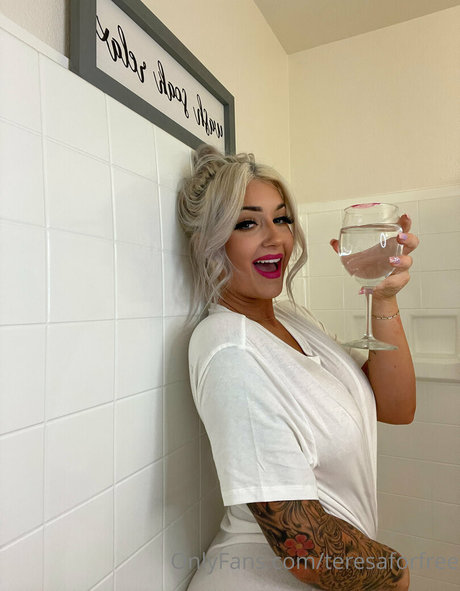 teresaforfree model hot pic