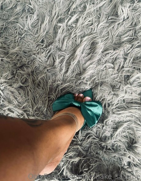 Milkshake Samme pornstar sexy image