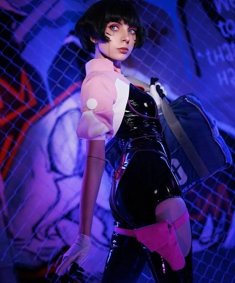 OwlLit star sexy galleries