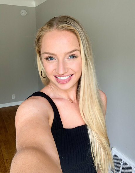 evie summers naked model pictures