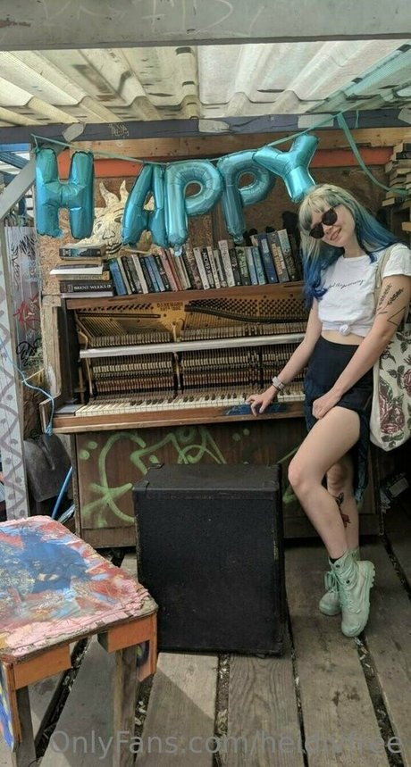 heidivfree star erotic pic