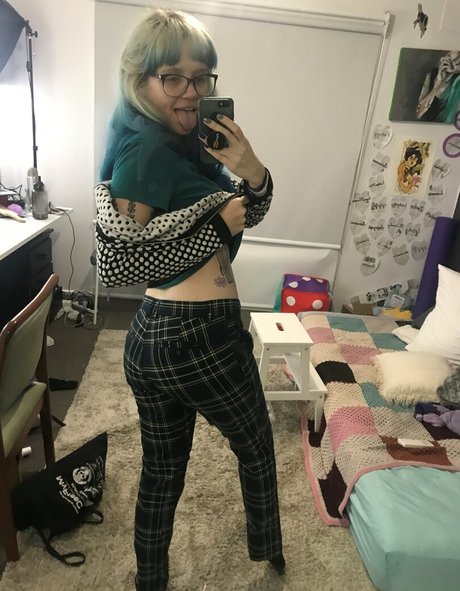 heidivfree naked star photo