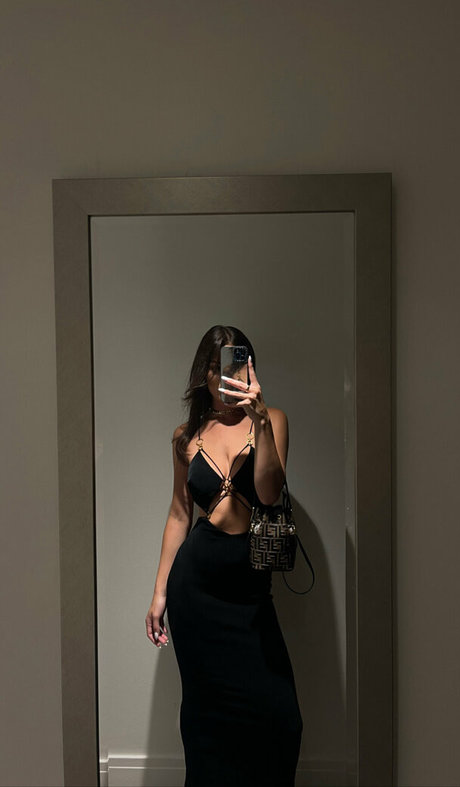 niikkirose star hot pic