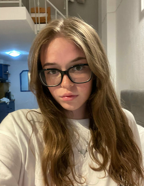 ynayrp star exclusive pics