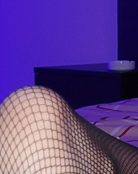 miicaelanatalii nude model pics