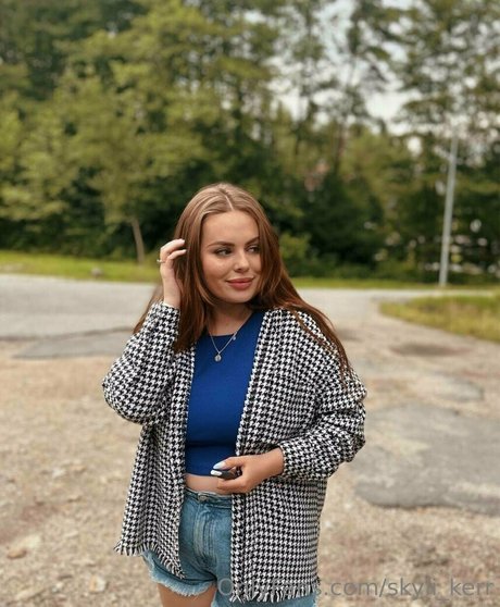 skyli kerr pretty actress img