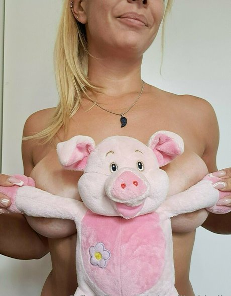 roundasthesky star hd pics