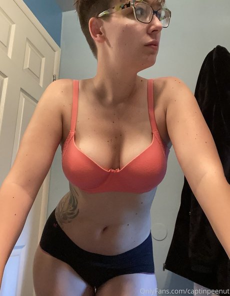 captinpeenut star nudes picture