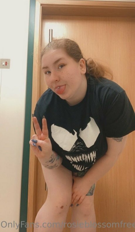 rosieblossomfree star porn picture