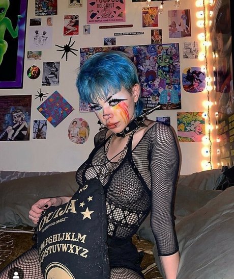 Death2Honey art pornstar archive