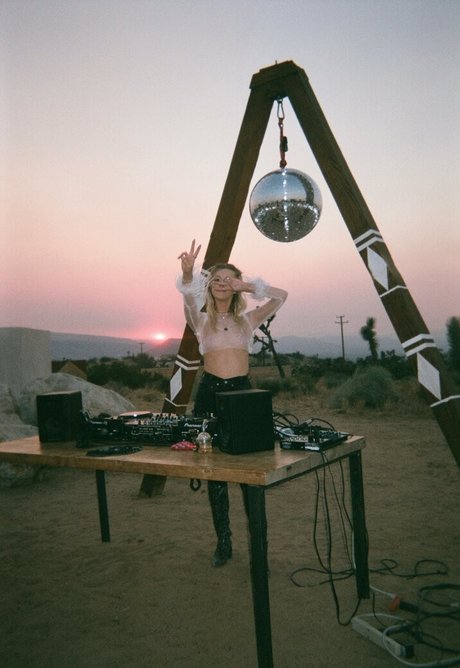 namanicks sexy actress gallery