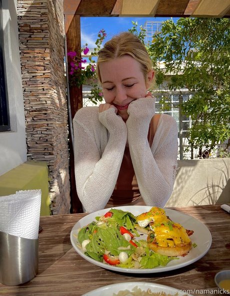 namanicks pornstar erotic photo