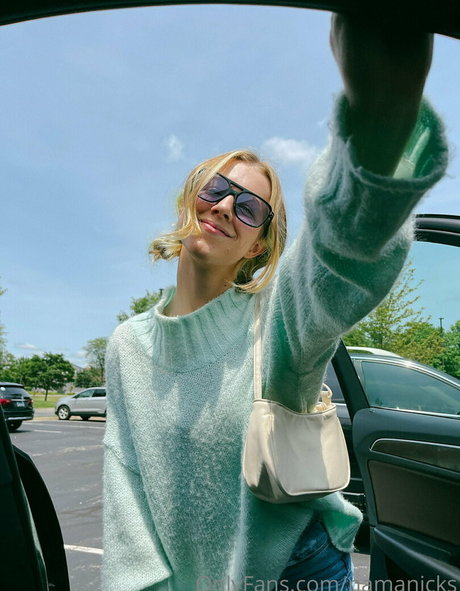 dildo onlyfans nudes archive