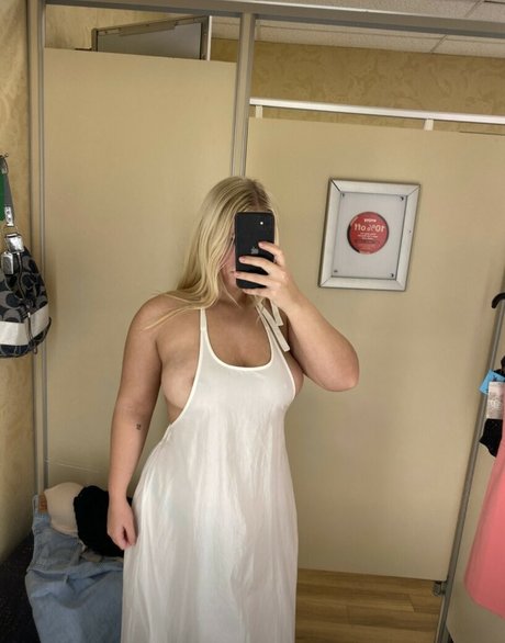 Daniriii pornstar nude pictures