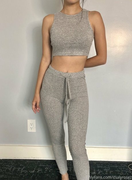 itsalyrosez pornstar adult photo