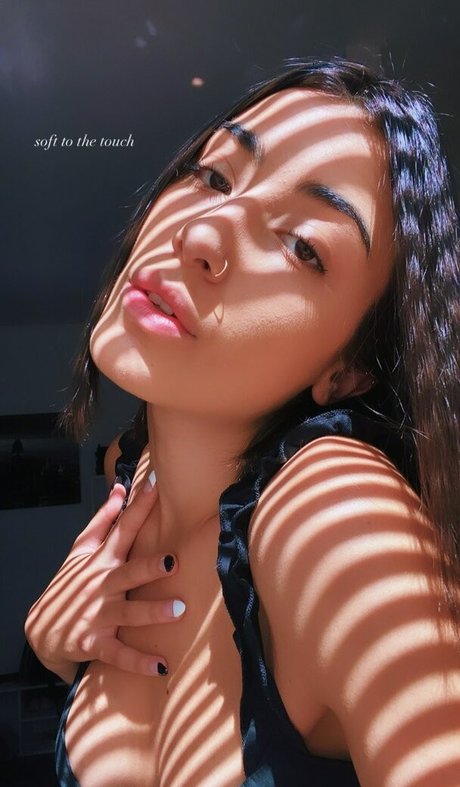 dela roo pornstar exclusive galleries