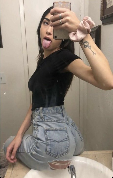 dela roo star sex pics