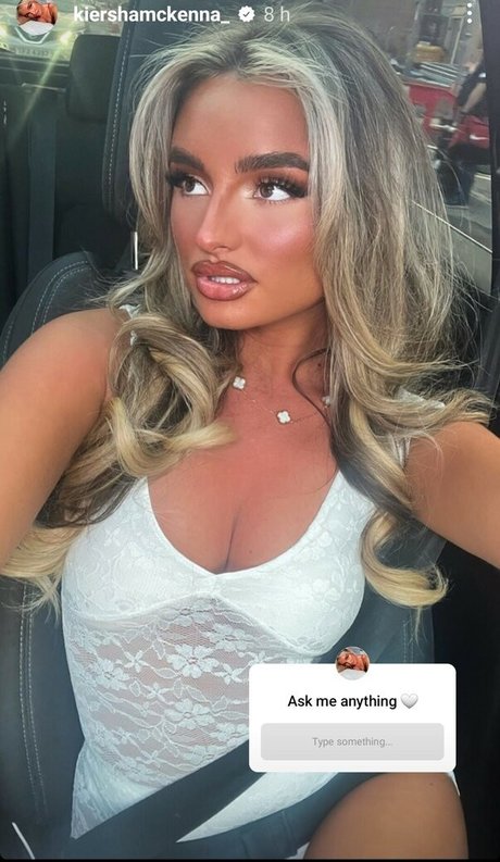 lilblondette top star photo