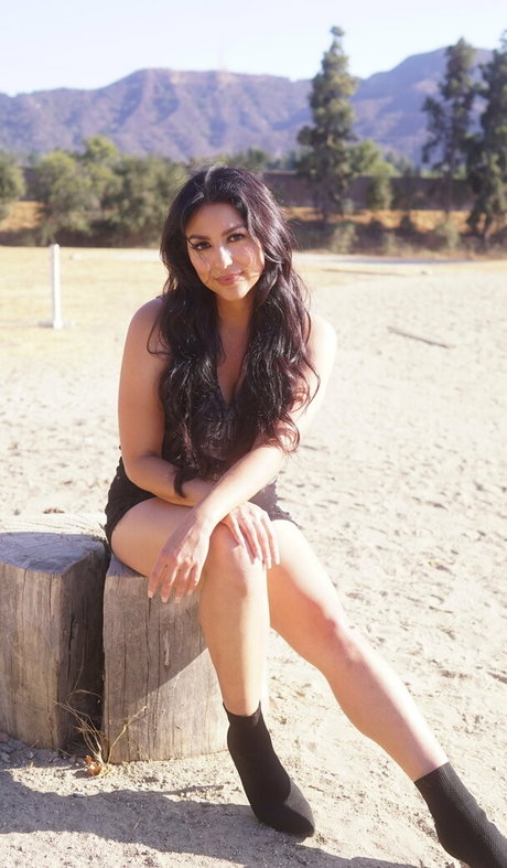 manifestationbabe model art images