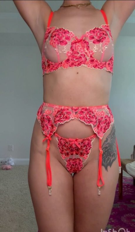 Peach Perfect pornstar top images