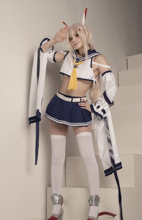 Tsuki Desu art model photo