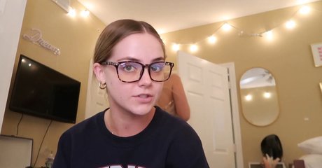 Lauren Mae porn actress picture