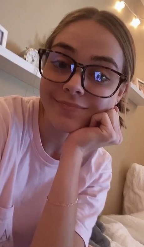 Lauren Mae exclusive star img