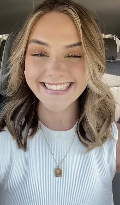 Lauren Mae pornographic star pictures