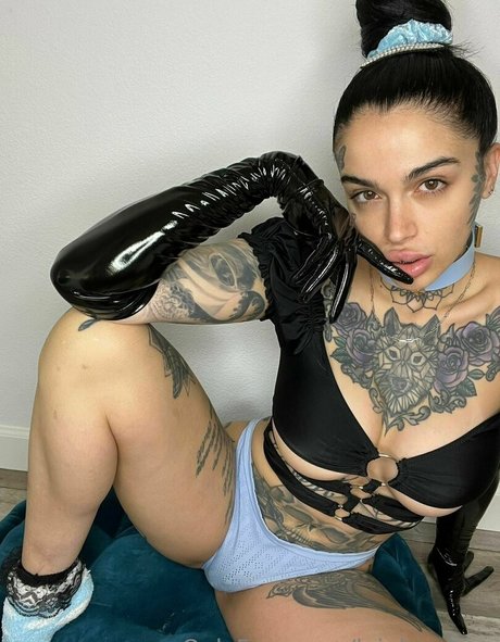 leighravenx Quick model image