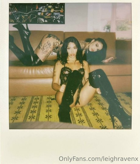 leighravenx sexy model picture