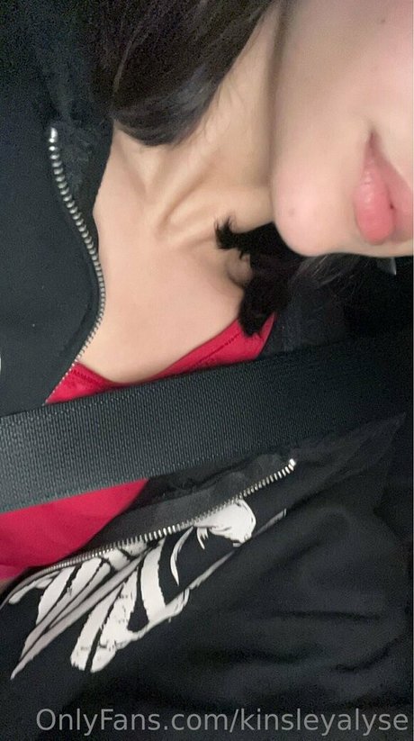 kinsleyalyse free pornstar pic