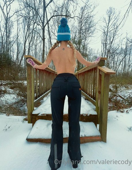 valeriecody model art pics