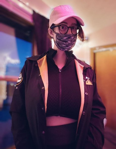 kaydeguts model naked archive