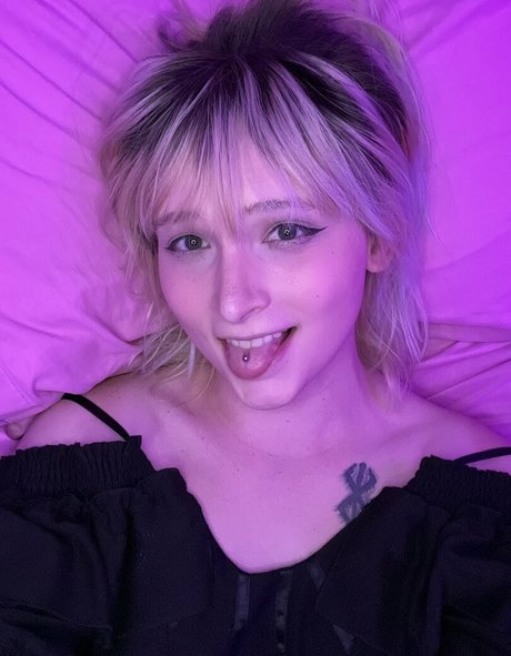 RoseWaltzEX star hot image