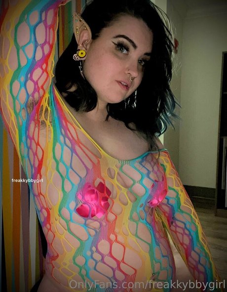 freakkybbygirl pretty actress gallery