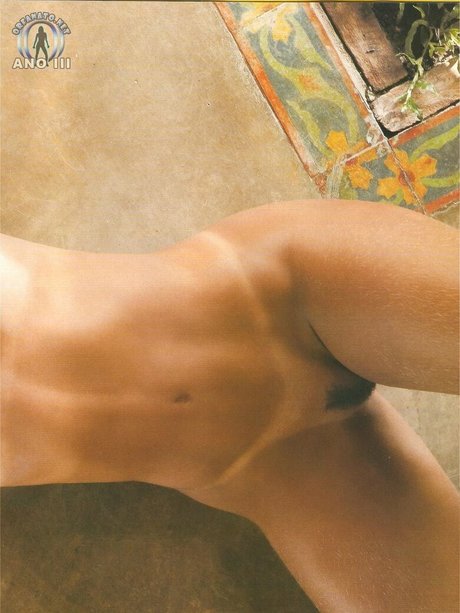 Ellen Cardoso art star photos