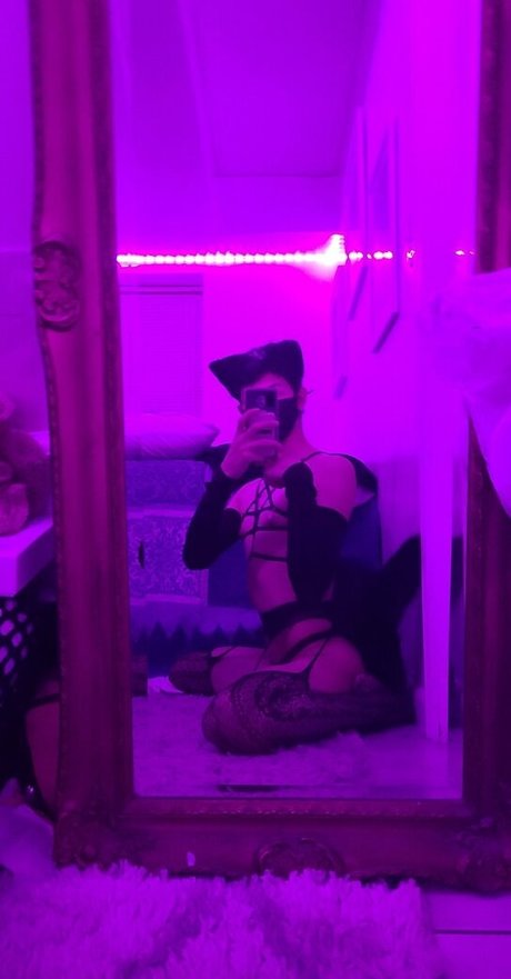 twinku star naked picture