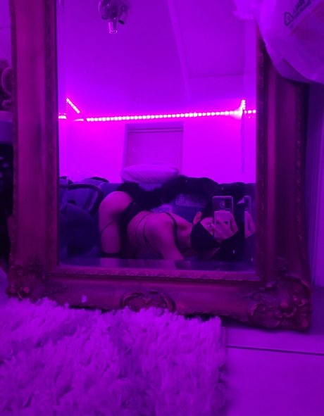 skinny ebony onlyfans adult images